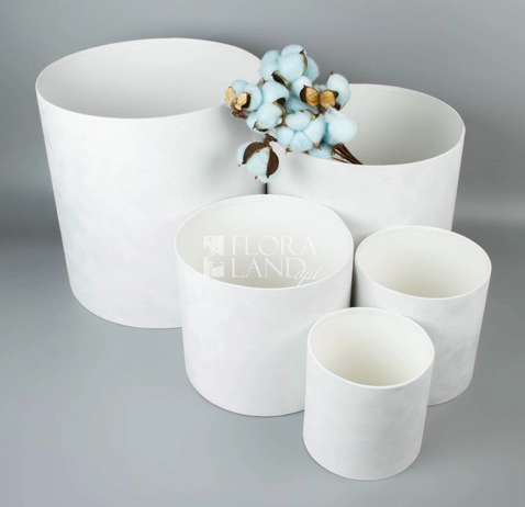 Коробка оксамит 30*30 біла 4439